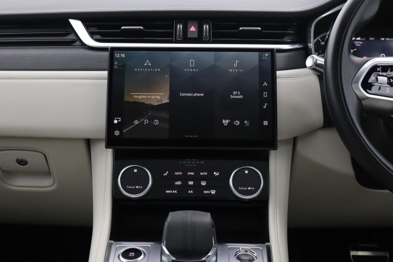 2022 (22) JAGUAR F-PACE 2.0 P400e R-Dynamic SE Black 5dr Auto AWD 5266087