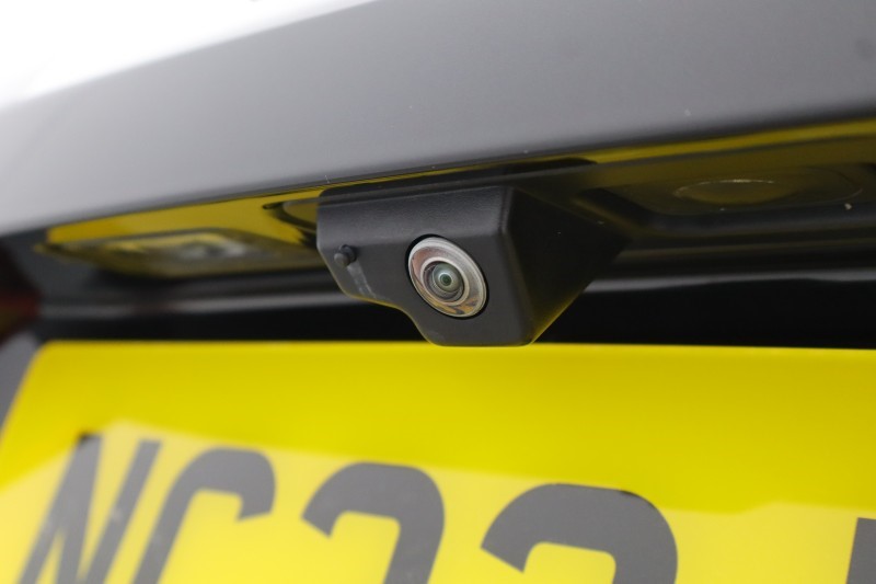 2022 (22) JAGUAR F-PACE 2.0 P400e R-Dynamic SE Black 5dr Auto AWD 5266070