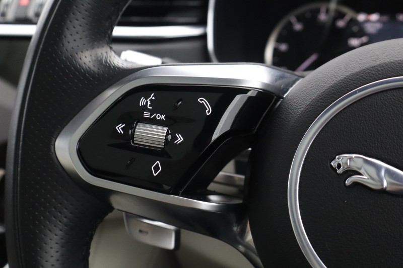 2022 (22) JAGUAR F-PACE 2.0 P400e R-Dynamic SE Black 5dr Auto AWD 5266092