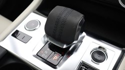 2022 (22) JAGUAR F-PACE 2.0 P400e R-Dynamic SE Black 5dr Auto AWD 5266096