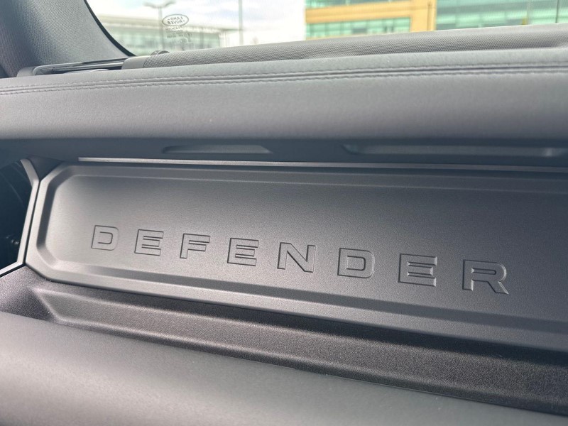 2026 (26) LAND ROVER DEFENDER 3.0 D250 X-Dynamic SE 90 3dr Auto 5683852