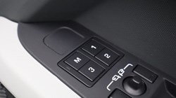 2023 (23) LAND ROVER DEFENDER 3.0 D250 X-Dynamic SE 110 5dr Auto 5251703