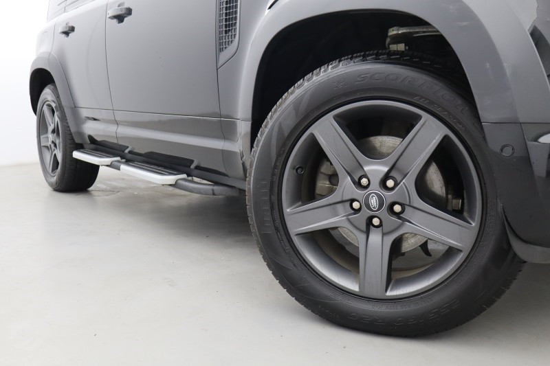2023 (23) LAND ROVER DEFENDER 3.0 D250 X-Dynamic SE 110 5dr Auto 5251689