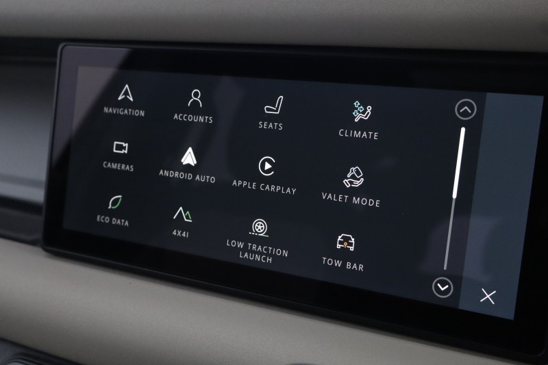 2023 (23) LAND ROVER DEFENDER 3.0 D250 X-Dynamic SE 110 5dr Auto 5251726