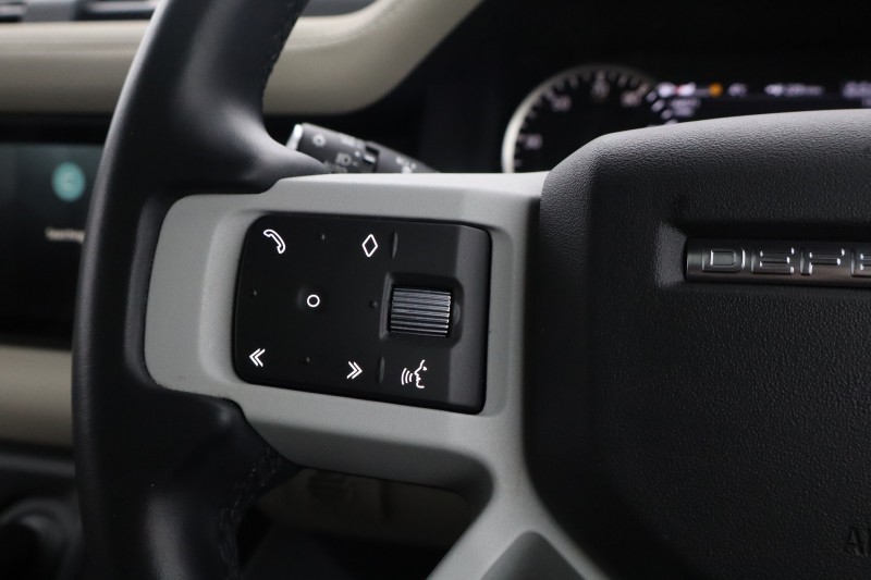 2023 (23) LAND ROVER DEFENDER 3.0 D250 X-Dynamic SE 110 5dr Auto 5251719