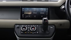 2023 (23) LAND ROVER DEFENDER 3.0 D250 X-Dynamic SE 110 5dr Auto 5251717