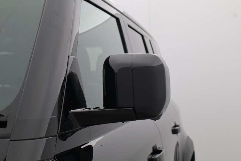 2023 (23) LAND ROVER DEFENDER 3.0 D250 X-Dynamic SE 110 5dr Auto 5251682