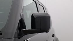 2023 (23) LAND ROVER DEFENDER 3.0 D250 X-Dynamic SE 110 5dr Auto 5251682