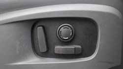 2023 (23) LAND ROVER DEFENDER 3.0 D250 X-Dynamic SE 110 5dr Auto 5251705