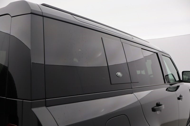 2023 (23) LAND ROVER DEFENDER 3.0 D250 X-Dynamic SE 110 5dr Auto 5251692