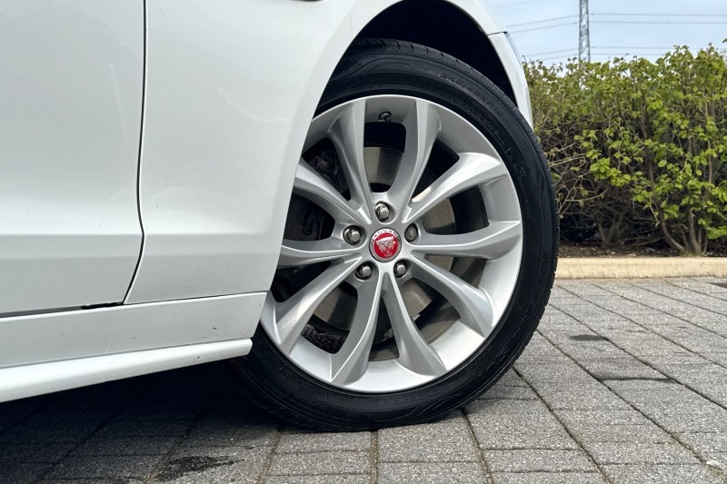 2019 (69) JAGUAR XF 2.0d [180] R-Sport 5dr Auto 5291168