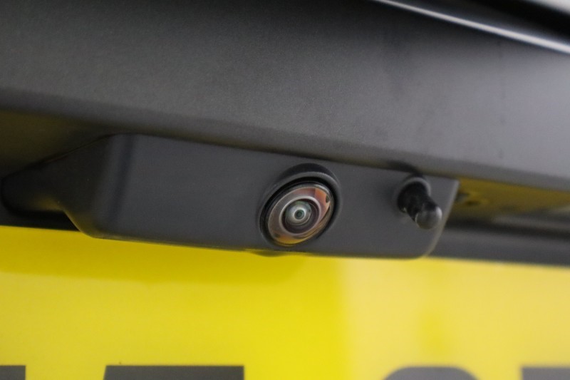 2025 (75) LAND ROVER DEFENDER 3.0 D350 X-Dynamic HSE 110 5dr Auto 5248658