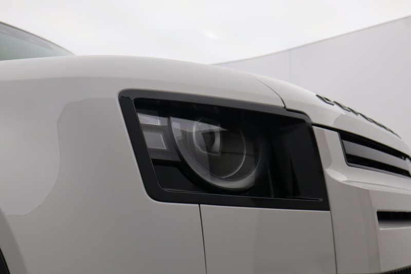 2025 (75) LAND ROVER DEFENDER 3.0 D350 X-Dynamic HSE 110 5dr Auto 5248641