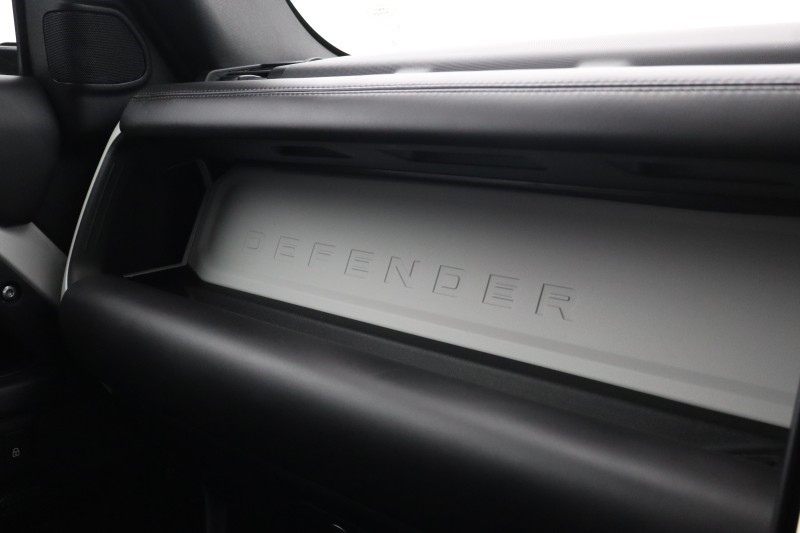2025 (75) LAND ROVER DEFENDER 3.0 D350 X-Dynamic HSE 110 5dr Auto 5248691