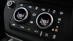 2025 (75) LAND ROVER DEFENDER 3.0 D350 X-Dynamic HSE 110 5dr Auto 5248680