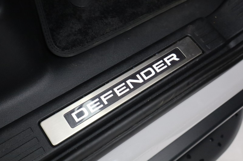 2025 (75) LAND ROVER DEFENDER 3.0 D350 X-Dynamic HSE 110 5dr Auto 5248667