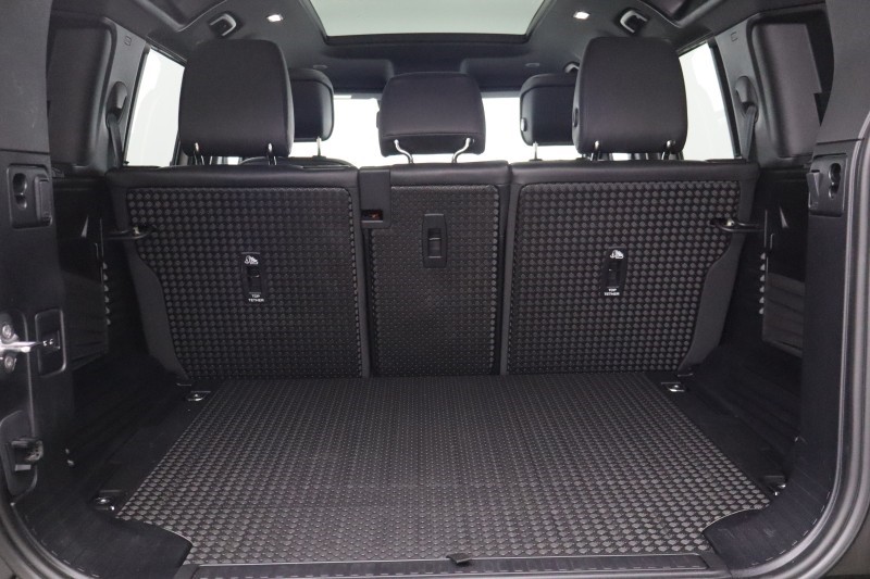 2025 (75) LAND ROVER DEFENDER 3.0 D350 X-Dynamic HSE 110 5dr Auto 5248659