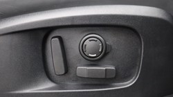 2025 (75) LAND ROVER DEFENDER 3.0 D350 X-Dynamic HSE 110 5dr Auto 5248664