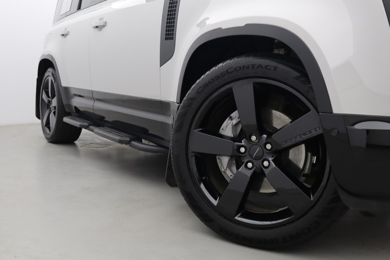 2025 (75) LAND ROVER DEFENDER 3.0 D350 X-Dynamic HSE 110 5dr Auto 5248644