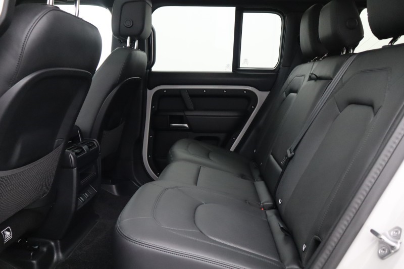 2025 (75) LAND ROVER DEFENDER 3.0 D350 X-Dynamic HSE 110 5dr Auto 5248649