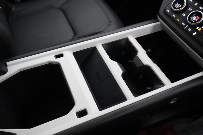 2025 (75) LAND ROVER DEFENDER 3.0 D350 X-Dynamic HSE 110 5dr Auto 5248690