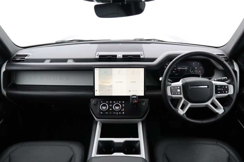 2025 (75) LAND ROVER DEFENDER 3.0 D350 X-Dynamic HSE 110 5dr Auto 5248674