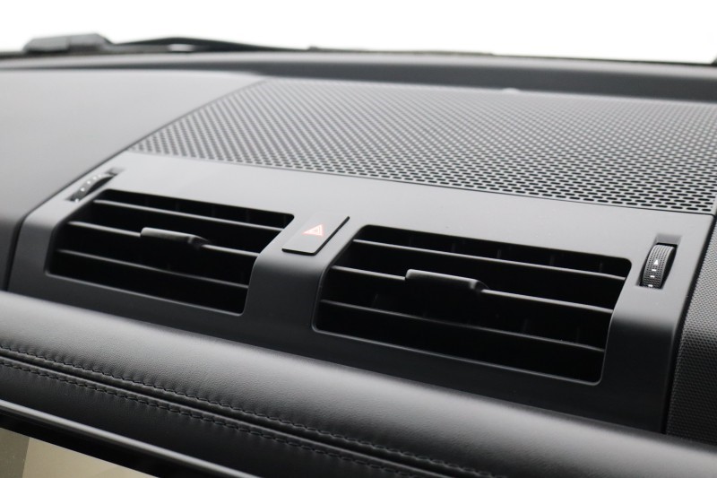 2025 (75) LAND ROVER DEFENDER 3.0 D350 X-Dynamic HSE 110 5dr Auto 5248679