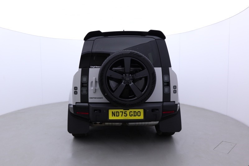2025 (75) LAND ROVER DEFENDER 3.0 D350 X-Dynamic HSE 110 5dr Auto 5248632