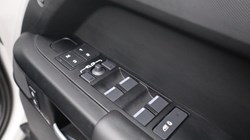 2025 (75) LAND ROVER DEFENDER 3.0 D350 X-Dynamic HSE 110 5dr Auto 5248646