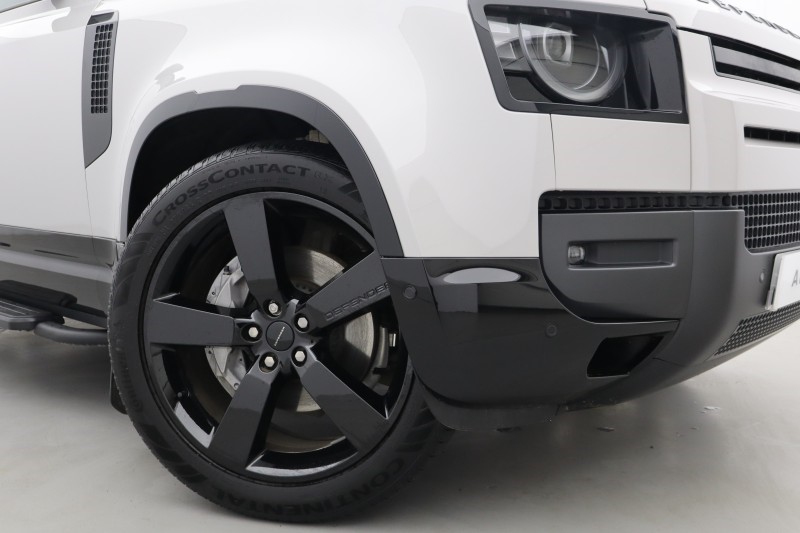 2025 (75) LAND ROVER DEFENDER 3.0 D350 X-Dynamic HSE 110 5dr Auto 5248643