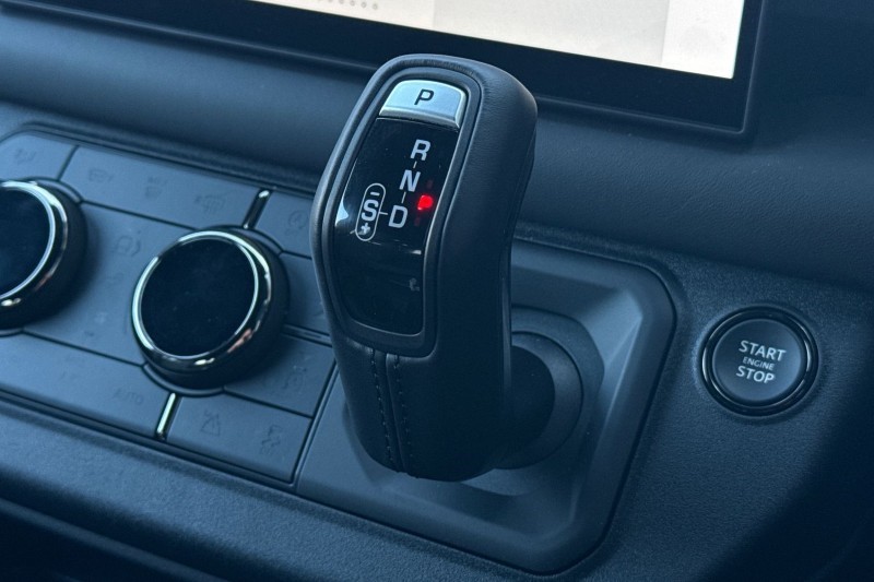 2026 (26) LAND ROVER DEFENDER 4.4 P635 Octa 110 5dr Auto 5268284