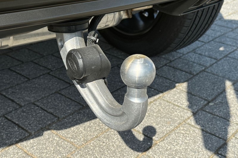 2026 (26) LAND ROVER DEFENDER 4.4 P635 Octa 110 5dr Auto 5268293