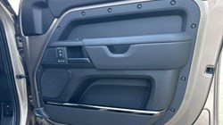 2026 (26) LAND ROVER DEFENDER 4.4 P635 Octa 110 5dr Auto 5268294