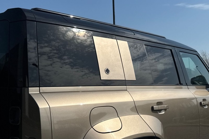 2026 (26) LAND ROVER DEFENDER 4.4 P635 Octa 110 5dr Auto 5268325