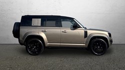 2026 (26) LAND ROVER DEFENDER 4.4 P635 Octa 110 5dr Auto 5268276