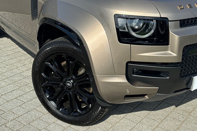 2026 (26) LAND ROVER DEFENDER 4.4 P635 Octa 110 5dr Auto 5268316