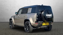 2026 (26) LAND ROVER DEFENDER 4.4 P635 Octa 110 5dr Auto 5268273