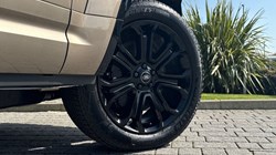 2026 (26) LAND ROVER DEFENDER 4.4 P635 Octa 110 5dr Auto 5268323