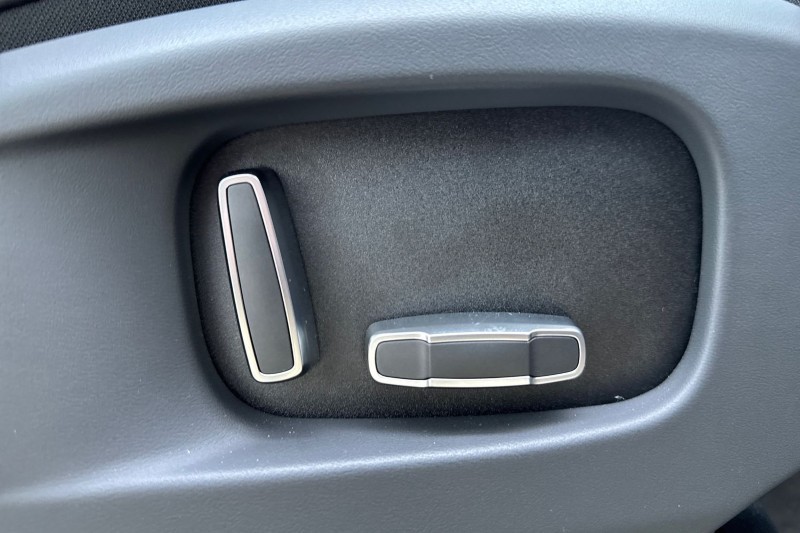 2026 (26) LAND ROVER DEFENDER 4.4 P635 Octa 110 5dr Auto 5268296