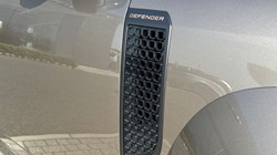 2026 (26) LAND ROVER DEFENDER 4.4 P635 Octa 110 5dr Auto 5268291