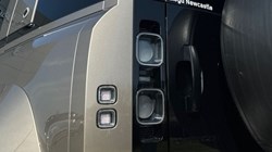 2026 (26) LAND ROVER DEFENDER 4.4 P635 Octa 110 5dr Auto 5268290