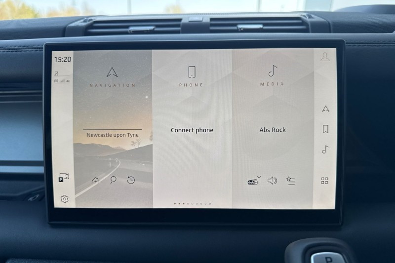 2026 (26) LAND ROVER DEFENDER 4.4 P635 Octa 110 5dr Auto 5268302