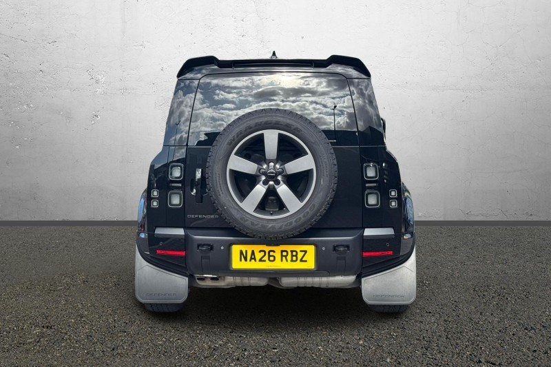 2026 (26) LAND ROVER DEFENDER 3.0 D250 X-Dynamic HSE 110 5dr Auto 5797520