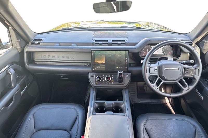 2026 (26) LAND ROVER DEFENDER 3.0 D250 X-Dynamic HSE 110 5dr Auto 5797523