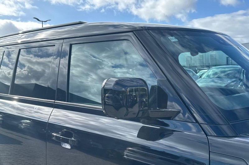 2026 (26) LAND ROVER DEFENDER 3.0 D250 X-Dynamic HSE 110 5dr Auto 5797561