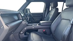 2026 (26) LAND ROVER DEFENDER 3.0 D250 X-Dynamic HSE 110 5dr Auto 5797517