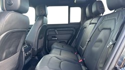 2026 (26) LAND ROVER DEFENDER 3.0 D250 X-Dynamic HSE 110 5dr Auto 5797518