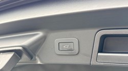 2026 (26) LAND ROVER RANGE ROVER VELAR 2.0 D200 MHEV Dynamic SE 5dr Auto 5955330