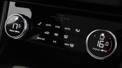 2021 (21) JAGUAR F-PACE 2.0 P250 R-Dynamic S 5dr Auto AWD 5291116