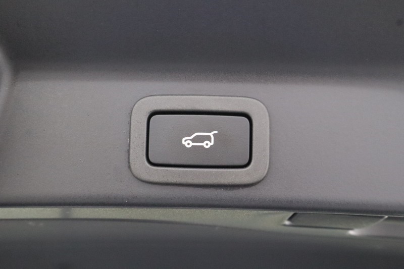 2021 (21) JAGUAR F-PACE 2.0 P250 R-Dynamic S 5dr Auto AWD 5291084